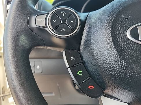 Used 2018 Kia Soul FWD image 15