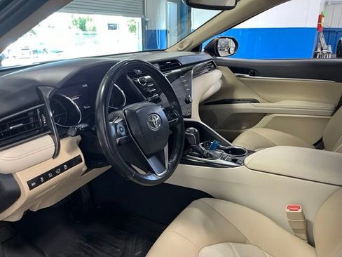 Used 2019 Toyota Camry XLE w/ Driver Assist Package FWD image 21