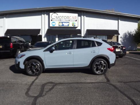 Used 2022 Subaru Crosstrek 2.5i Limited w/ Moonroof Package 2 image 2