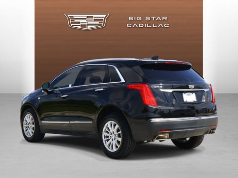 Used 2017 Cadillac XT5 Luxury FWD image 3
