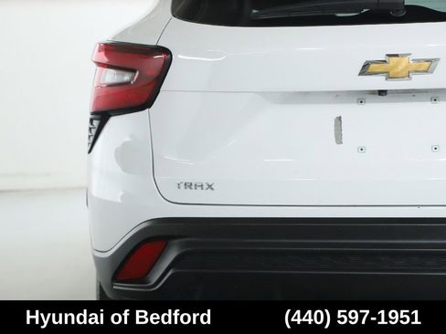 Used 2024 Chevrolet Trax LS FWD image 42