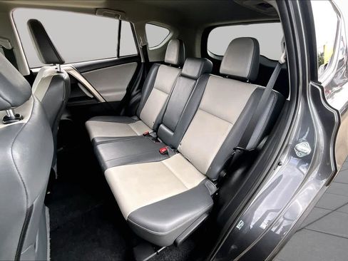 Used 2014 Toyota RAV4 Limited w/ Technology Package FWD image 21