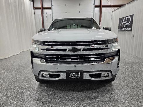 Used 2019 Chevrolet Silverado 1500 LTZ w/ LTZ Premium Package image 4
