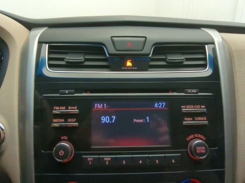 Used 2015 Nissan Altima 2.5 S w/ Special Edition Package image 15