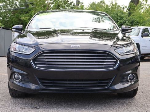 Used 2016 Ford Fusion SE FWD image 6