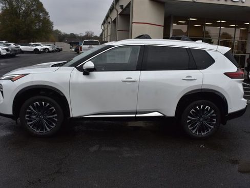 New 2026 Nissan Rogue Platinum w/ Platinum Premium Package image 9