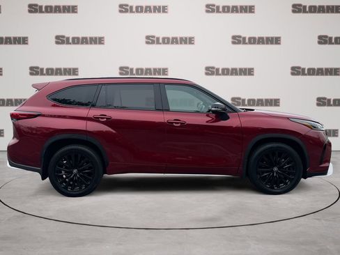 Used 2023 Toyota Highlander XSE image 6