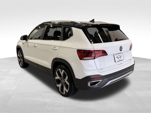Used 2023 Volkswagen Taos SEL AWD/4WD image 3