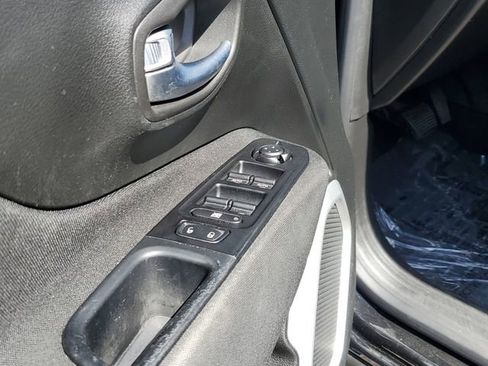 Used 2020 Jeep Renegade Sport FWD image 17
