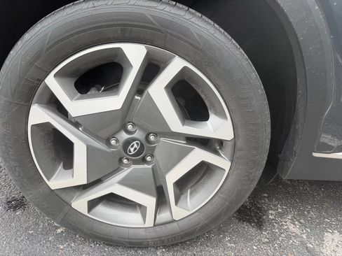 Used 2024 Hyundai Palisade Limited AWD/4WD image 4