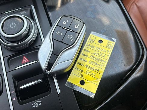 Used 2022 Maserati Levante Modena image 27