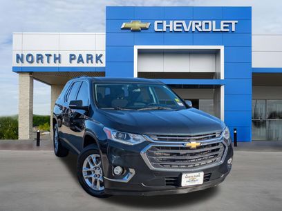 Used 2020 Chevrolet Traverse LT