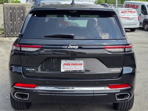 Certified 2024 Jeep Grand Cherokee Overland w/ Luxury Tech Group IV image 11