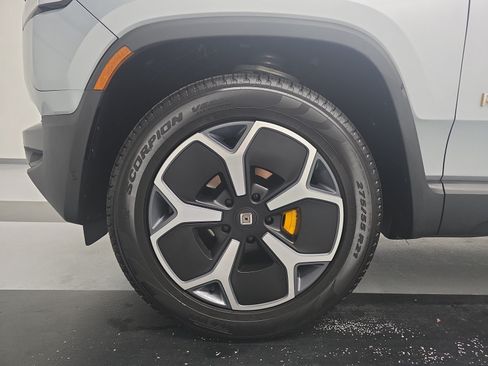 Used 2024 Rivian R1S Adventure Quad AWD/4WD image 9