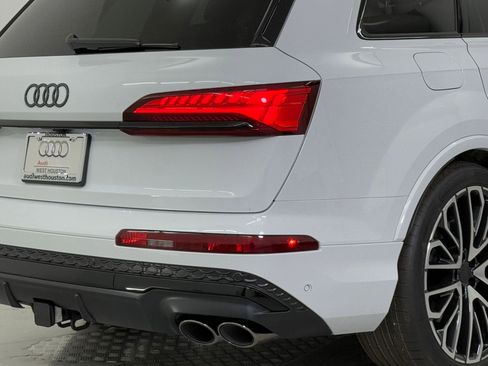 New 2026 Audi SQ7 Premium Plus AWD/4WD image 12
