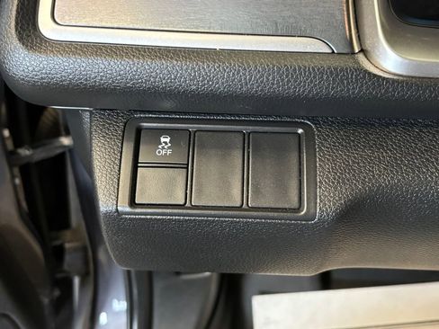 Used 2018 Honda Civic EX-L image 18