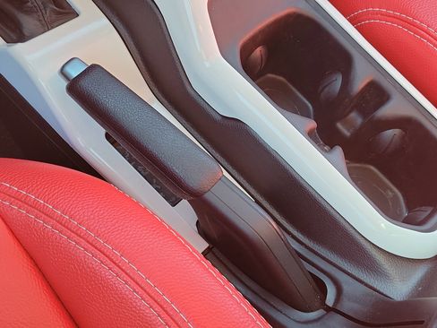 Used 2022 Jeep Wrangler Unlimited Sport image 29