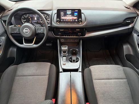 Used 2021 Nissan Rogue SV image 21