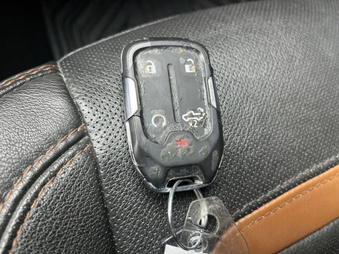 Used 2020 GMC Sierra 1500 AT4 w/ AT4 Preferred Package image 29