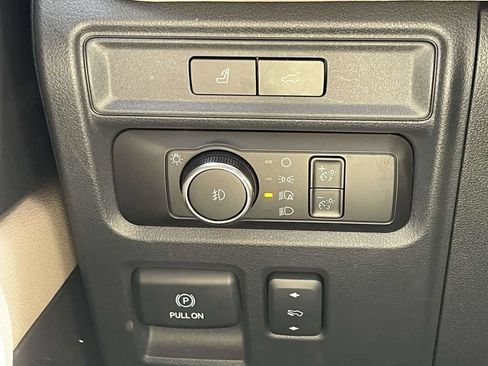 Used 2023 Ford Expedition Max Limited AWD/4WD image 30