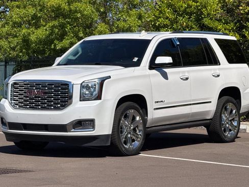 Used 2019 GMC Yukon Denali w/ Denali Ultimate Package AWD/4WD image 8