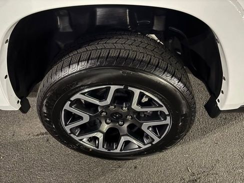 Used 2025 RAM 1500 Laramie image 41