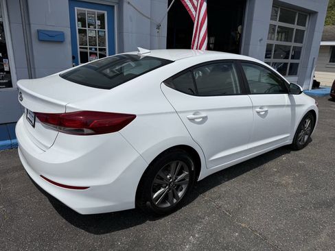 Used 2018 Hyundai Elantra SEL image 7