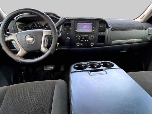 Used 2007 Chevrolet Silverado 1500 LT w/ 1LT Convenience Package AWD/4WD image 14