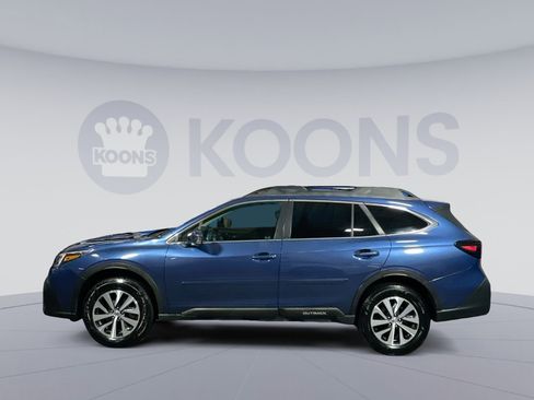 Used 2021 Subaru Outback Premium image 2