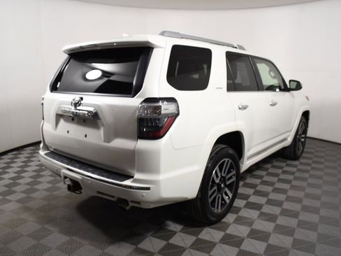 Used 2016 Toyota 4Runner Limited image 6