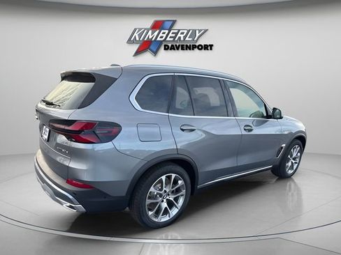 Used 2026 BMW X5 xDrive50e AWD/4WD image 5