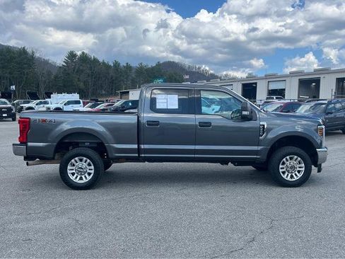 Certified 2018 Ford F250 XLT image 2