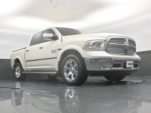 Used 2018 RAM 1500 Laramie w/ Convenience Group AWD/4WD image 54