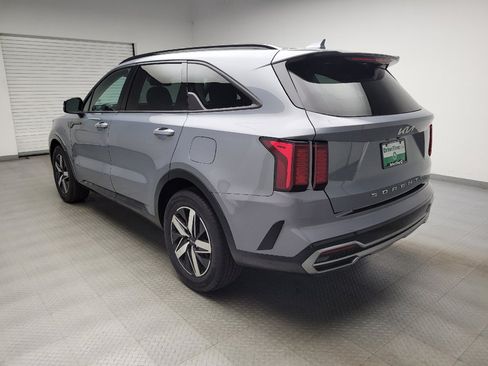 Used 2022 Kia Sorento S FWD image 5