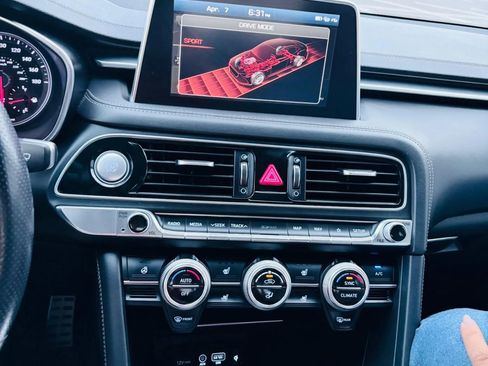 Used 2019 Genesis G70 3.3T Advanced w/ Prestige Package image 18