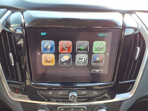 Used 2019 Chevrolet Traverse LT FWD image 6