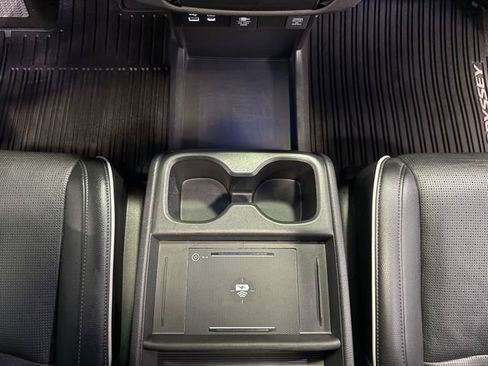 Used 2025 Honda Odyssey Elite image 25