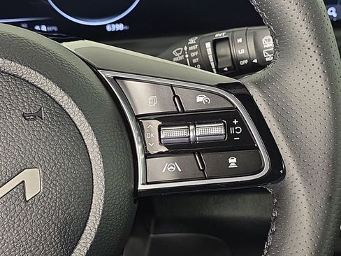 Certified 2025 Kia Seltos SX image 33