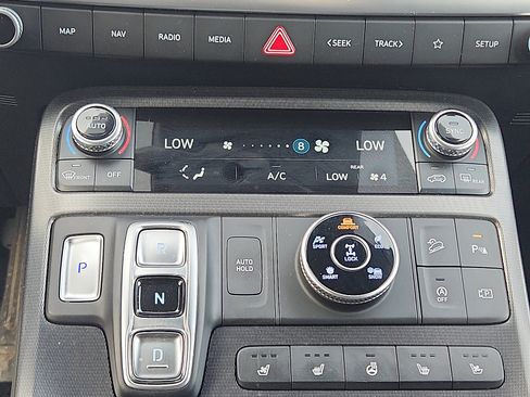 Used 2025 Hyundai Palisade Calligraphy AWD/4WD image 19