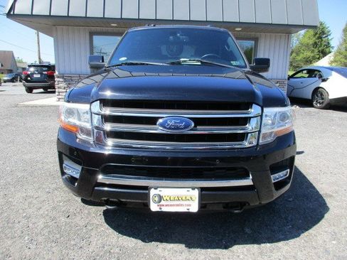 Used 2017 Ford Expedition Limited AWD/4WD image 3