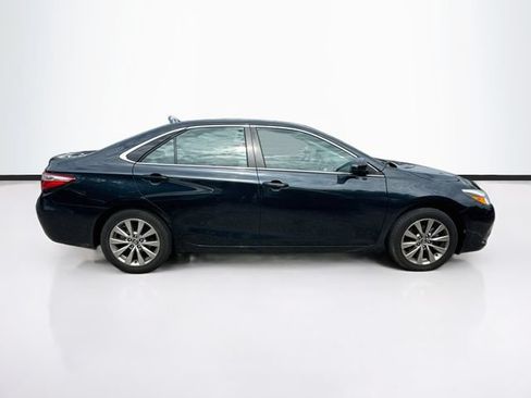 Used 2017 Toyota Camry XLE FWD image 10