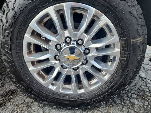 Used 2022 Chevrolet Silverado 2500 High Country AWD/4WD image 27