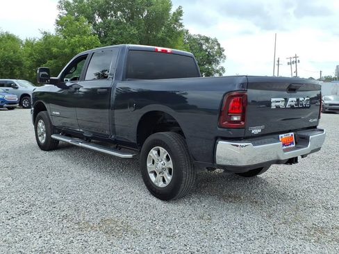Used 2026 RAM 2500 Big Horn AWD/4WD image 9