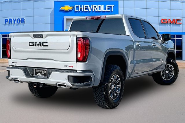 Used 2024 GMC Sierra 1500 AT4 w/ Technology Package AWD/4WD image 5