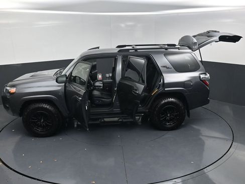 Used 2023 Toyota 4Runner TRD Off-Road AWD/4WD image 23