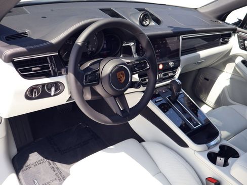 New 2026 Porsche Macan S AWD/4WD image 4