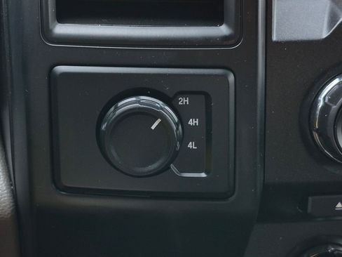Used 2018 Ford F150 XL w/ Equipment Group 101A Mid AWD/4WD image 19