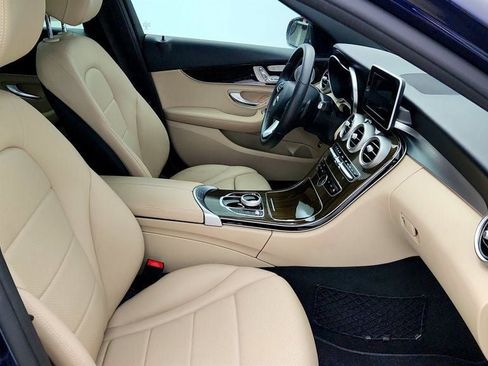 Used 2018 Mercedes-Benz C 300 4MATIC Sedan image 23