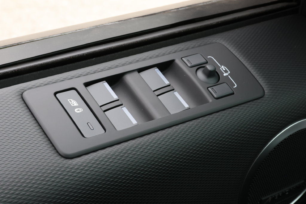 New 2026 Land Rover Discovery Dynamic SE AWD/4WD image 19