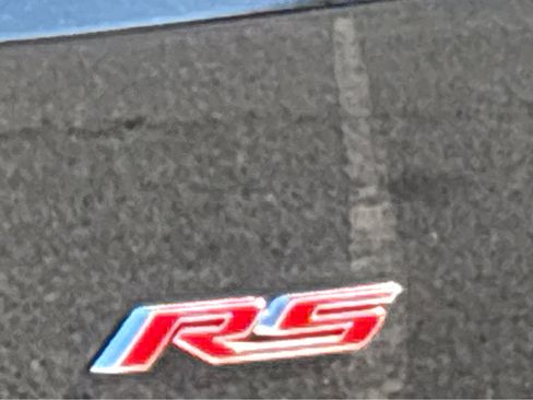 Used 2023 Chevrolet Traverse RS image 19